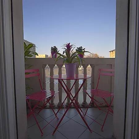Color House Apartment *